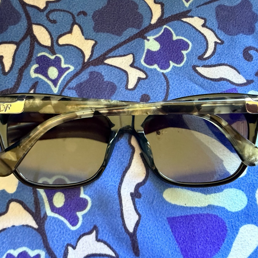 Diane Von Furstenberg Olive and Black Sunglasses